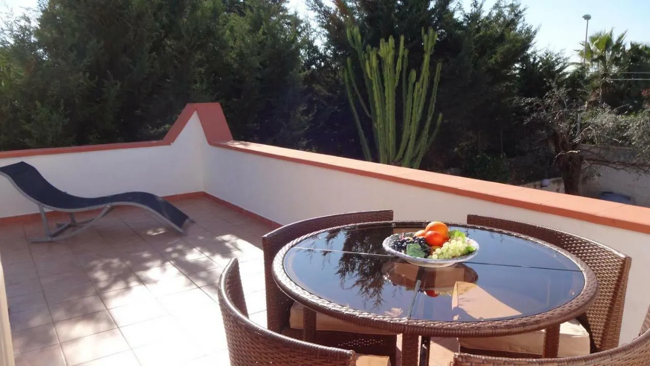 Sweet Holiday House Apartment Fontane Bianche